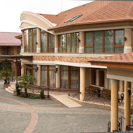 Charda Hotel Ujgorod Dış mekan fotoğraf